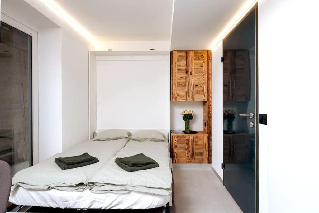 Small But Wow! Studio With Pool @ The Central Lake Crans-Montana Zewnętrze zdjęcie